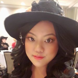 Meet your Posher, Clara